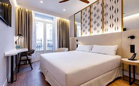 Petit Palace Plaza de la Reina